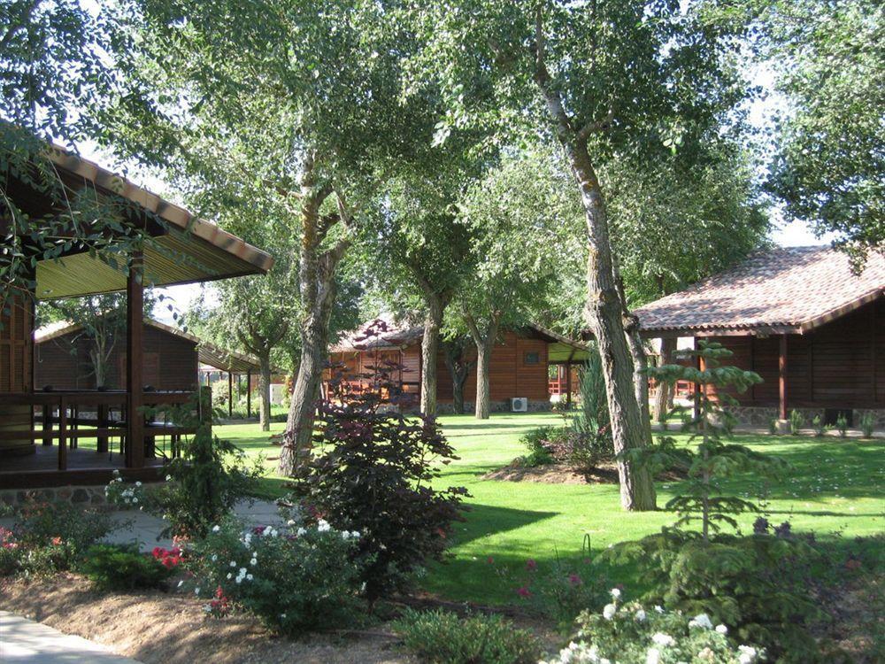 Complejo La Cigueena Arganda Del Rey Exterior photo